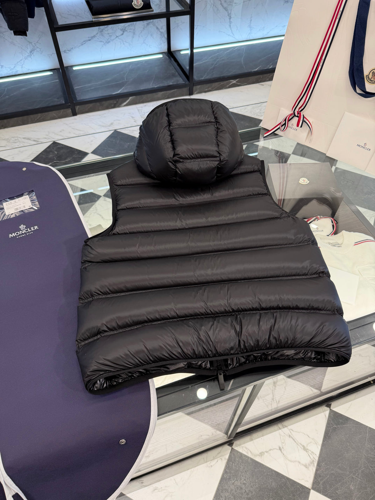 Panestrel down vest