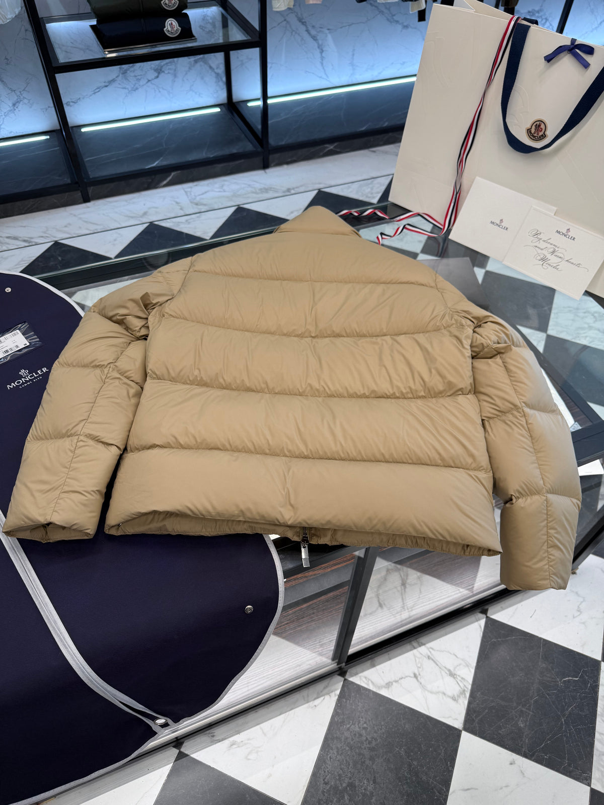 Tarn down jacket