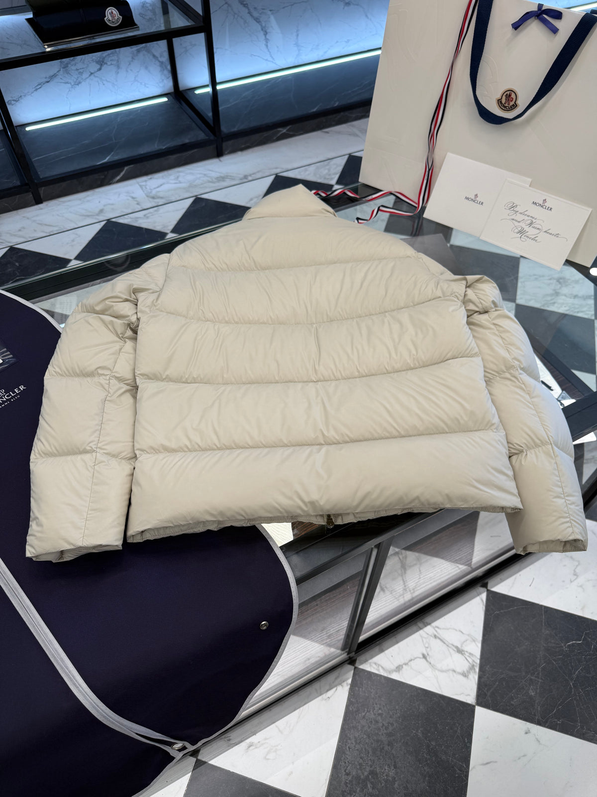Tarn down jacket