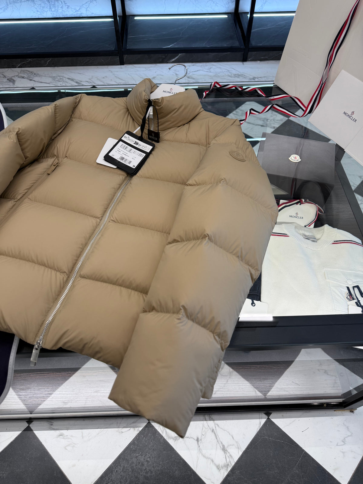 Tarn down jacket