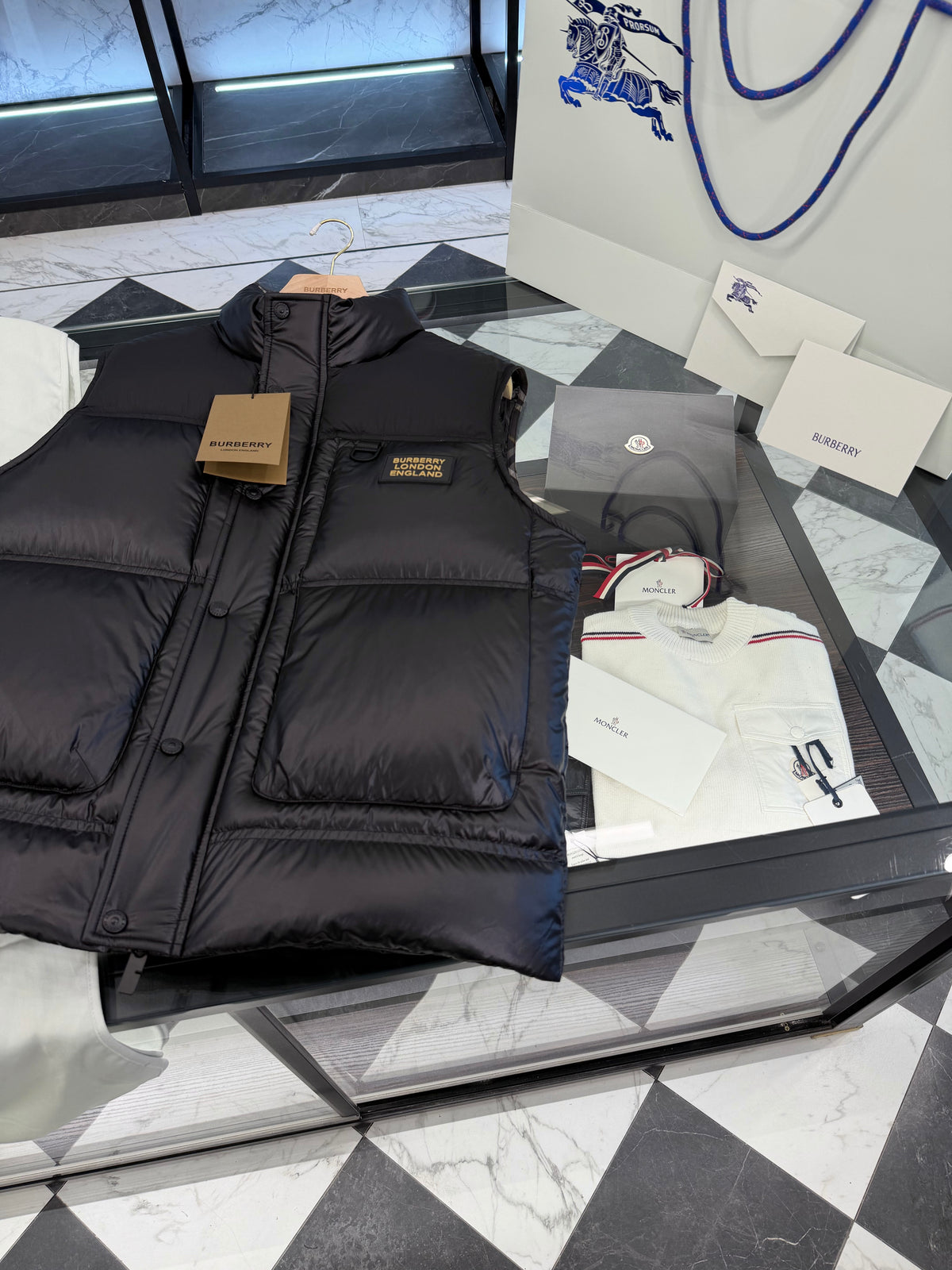 Collar down vest