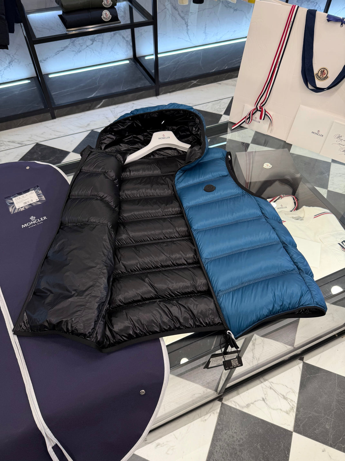 Panestrel down vest