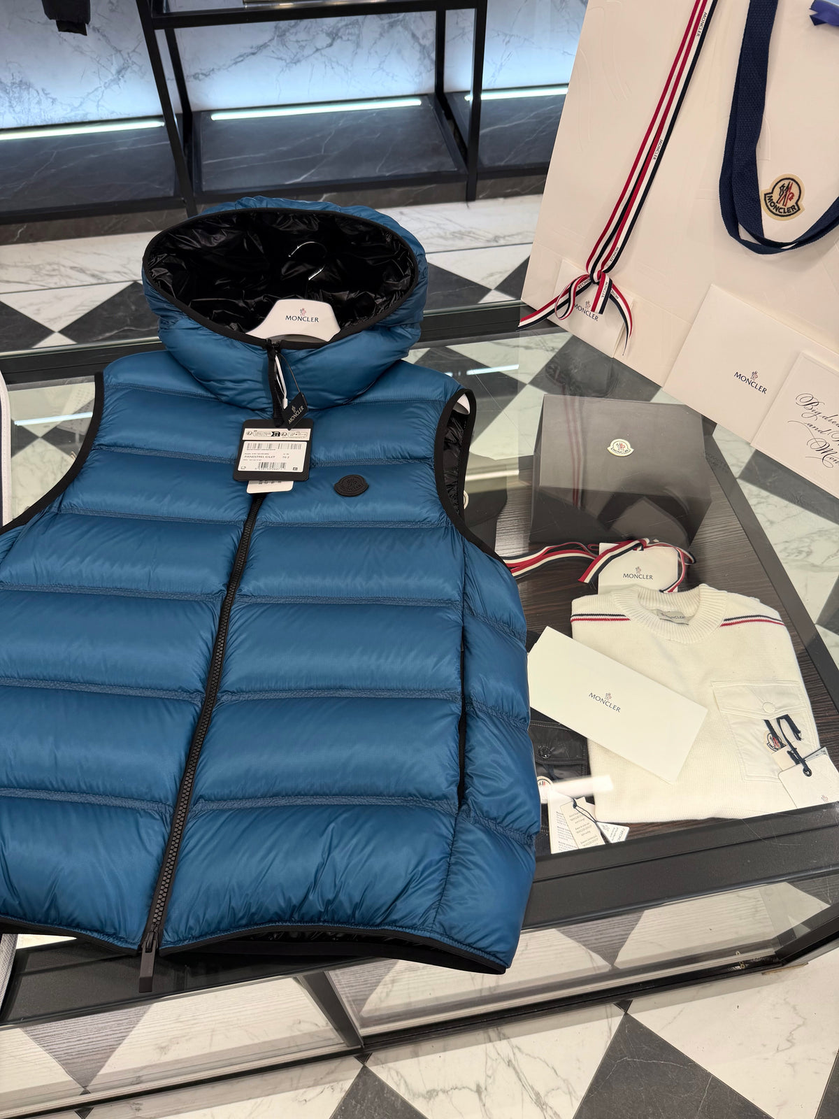 Panestrel down vest