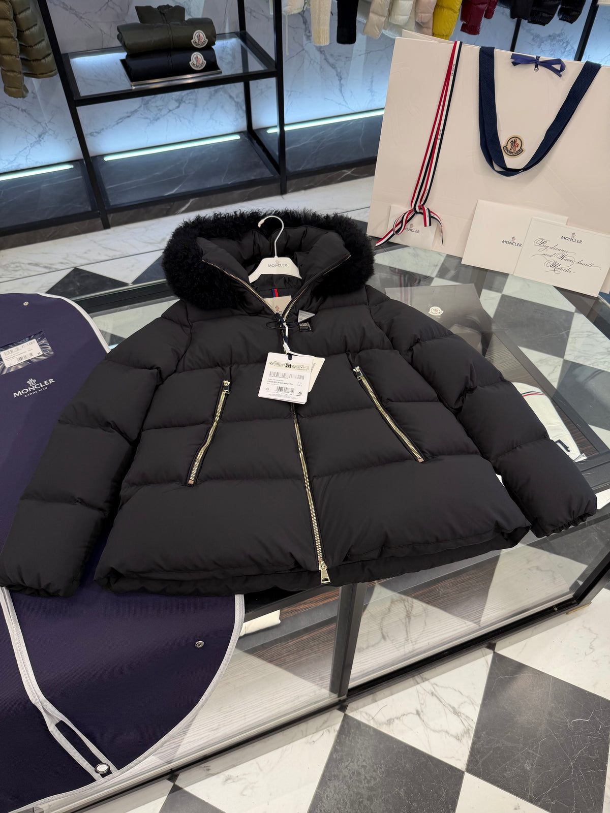 Laichefur cropped down jacket
