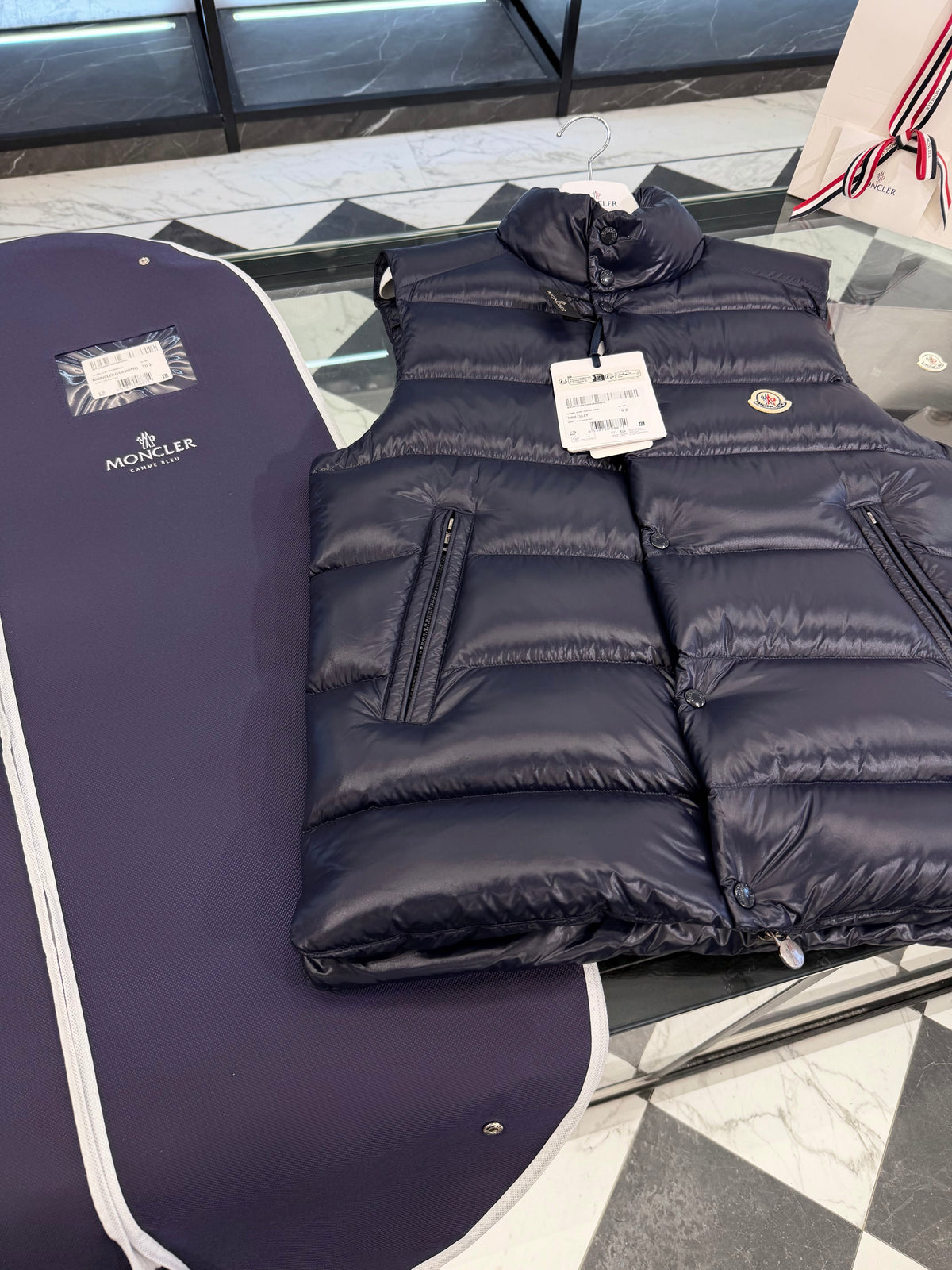 Tibb down vest