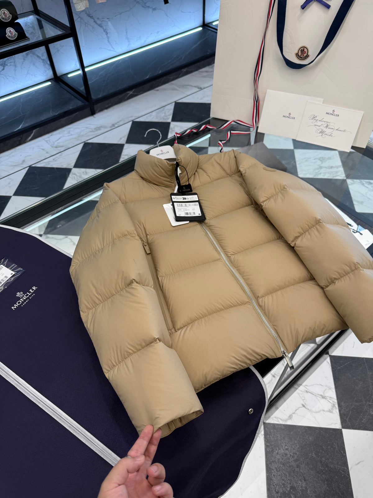 Tarn down jacket