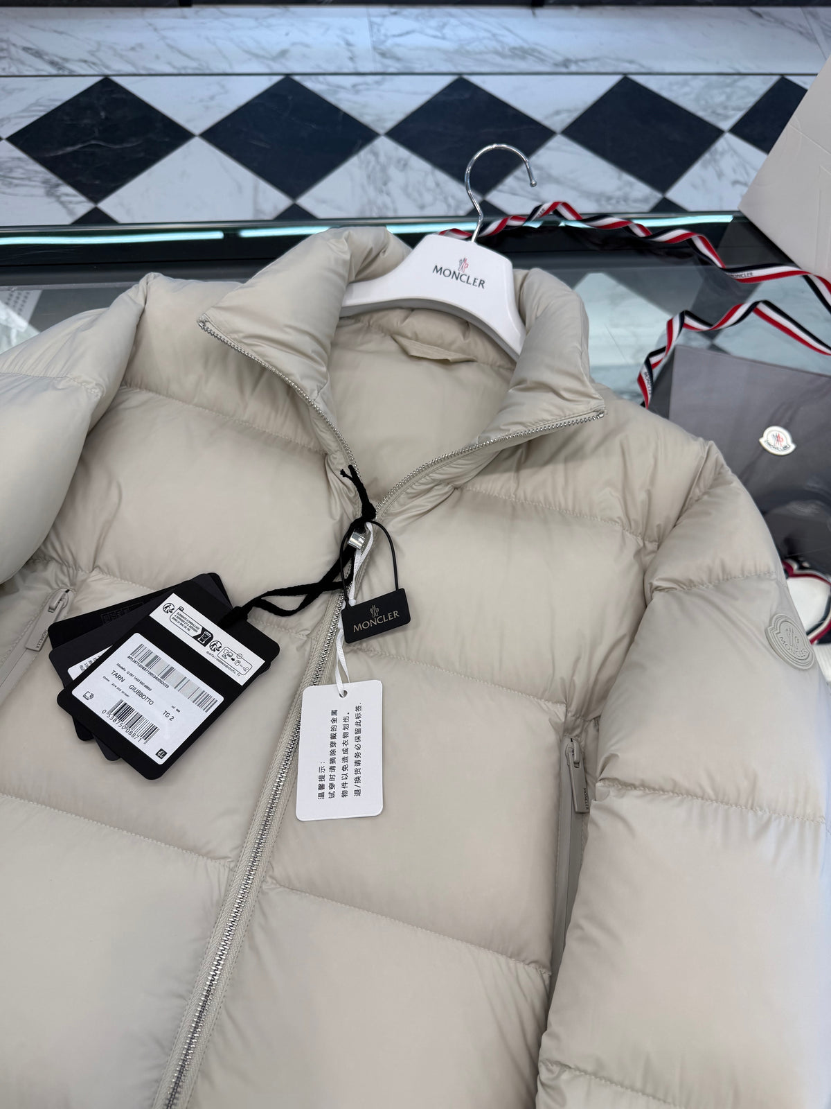 Tarn down jacket