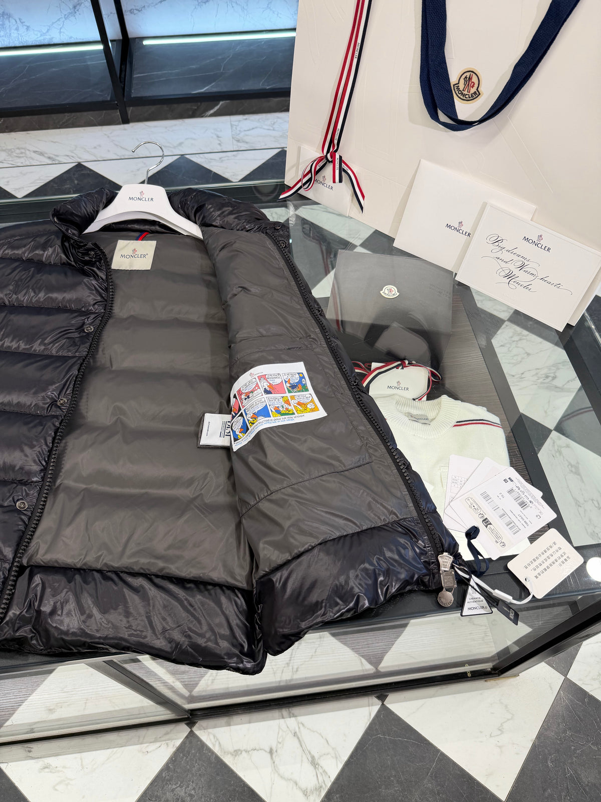 Tibb down vest