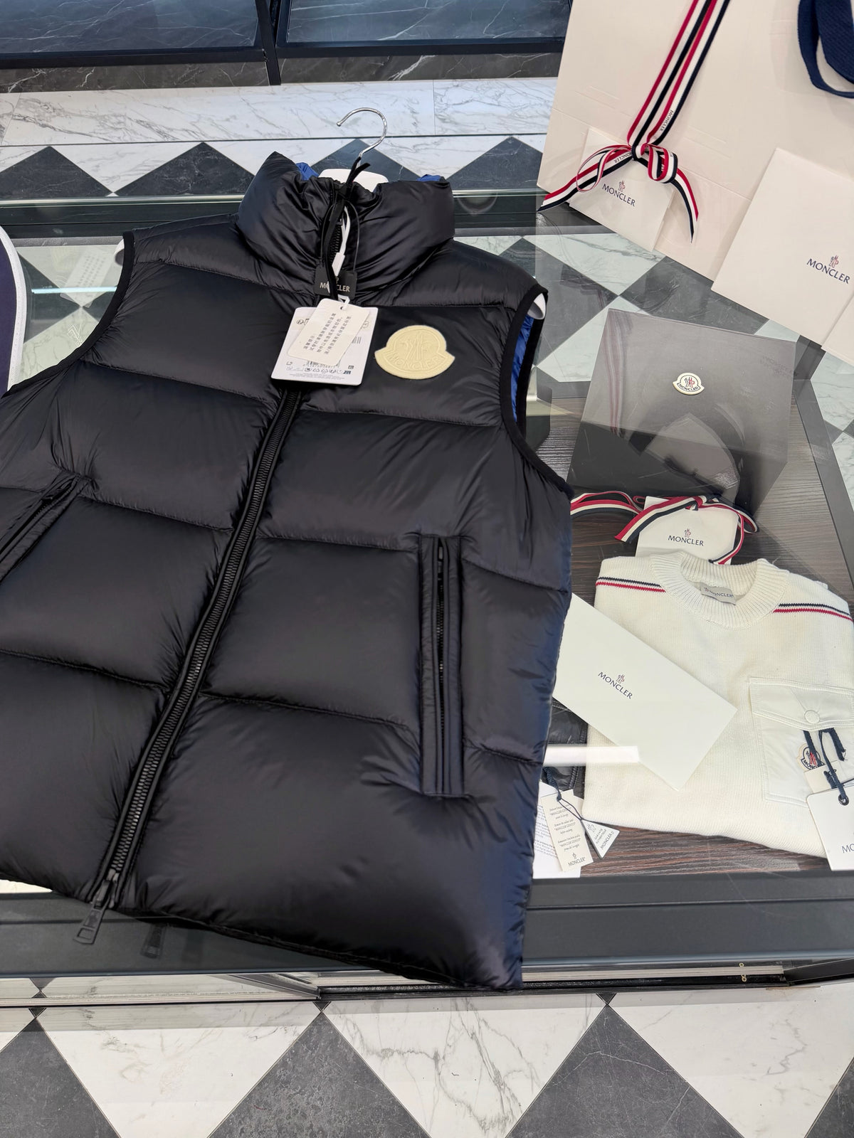 Sumido down vest