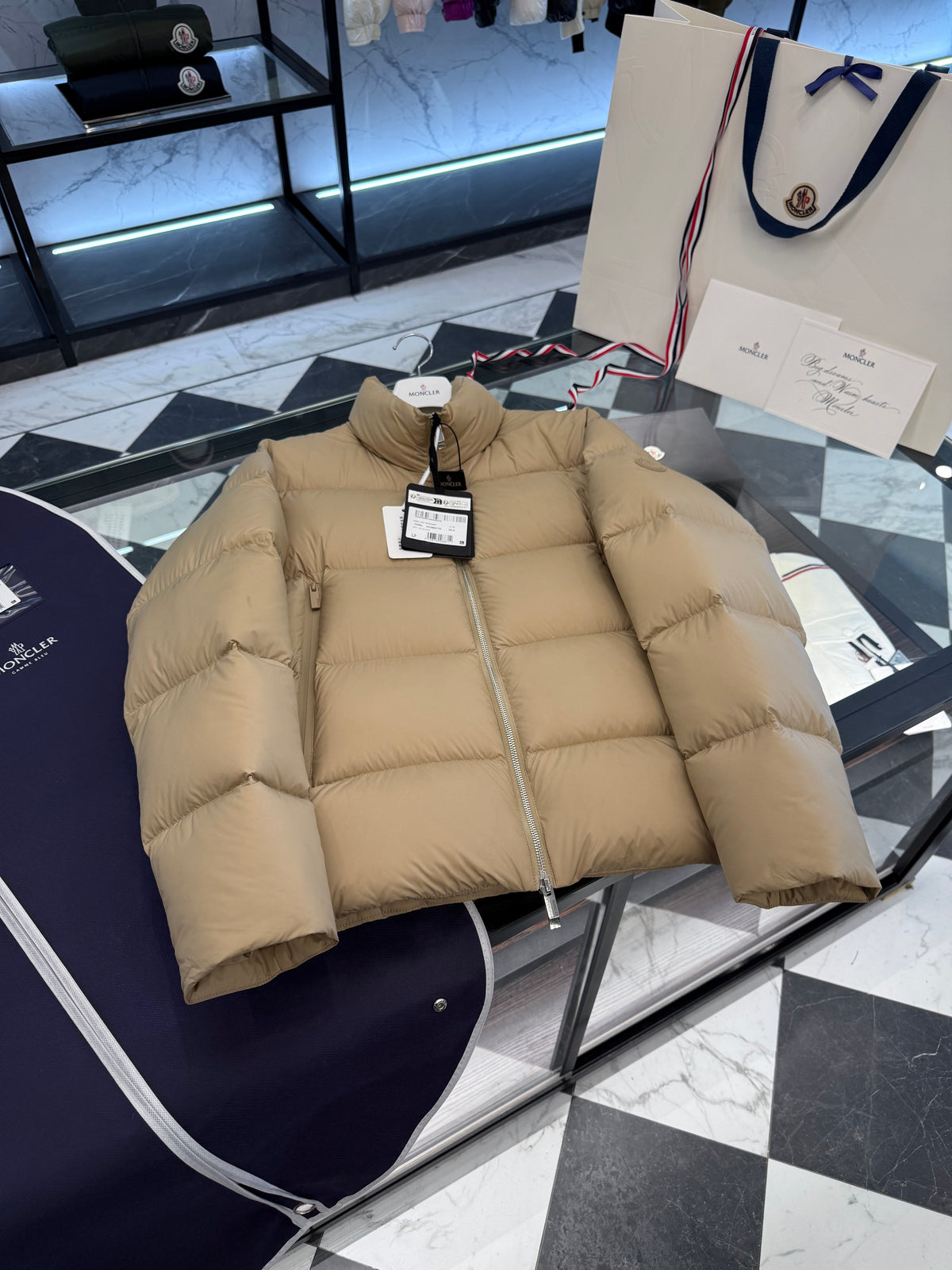 Tarn down jacket