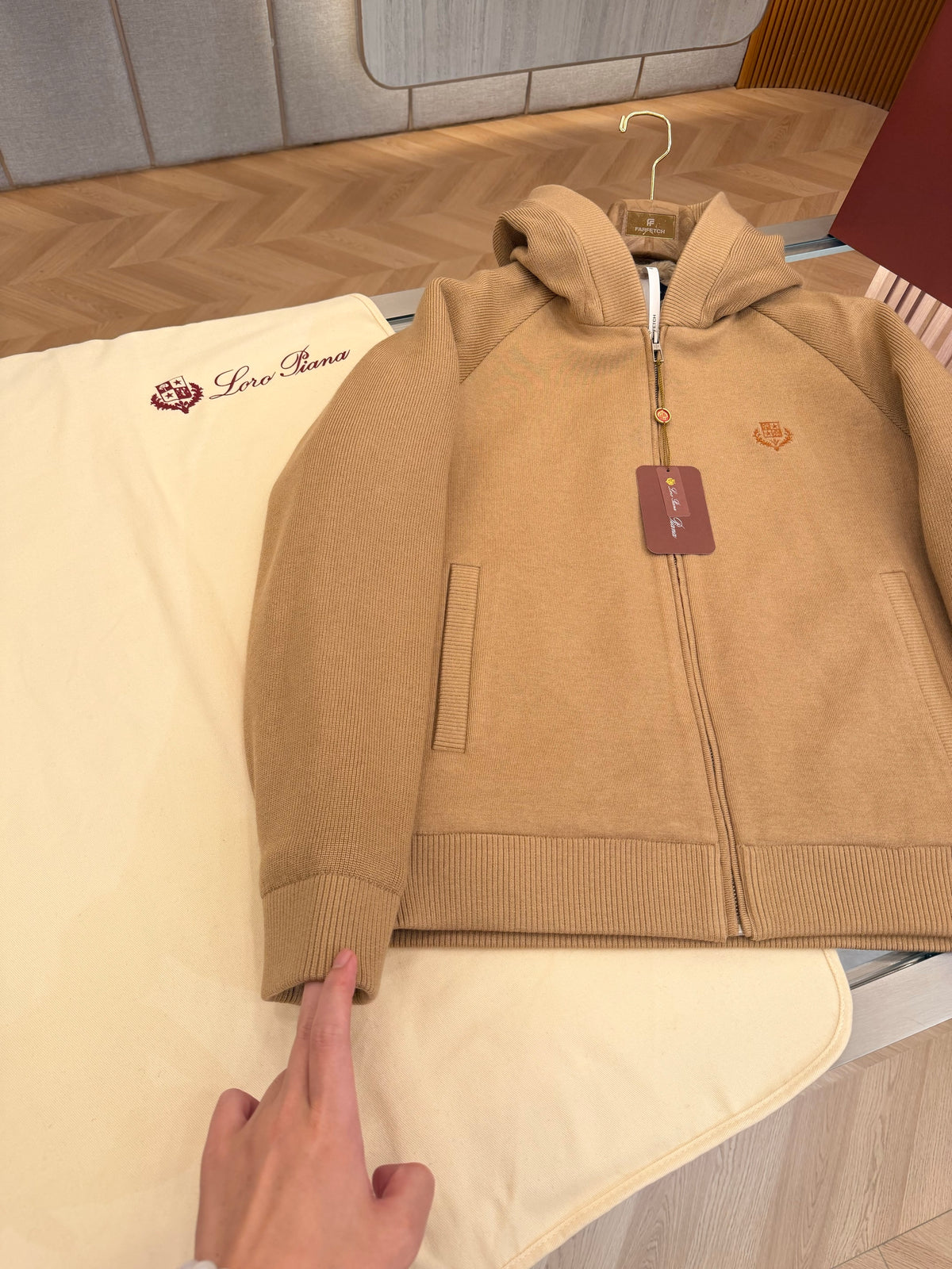 Vicuna zipper hoodie