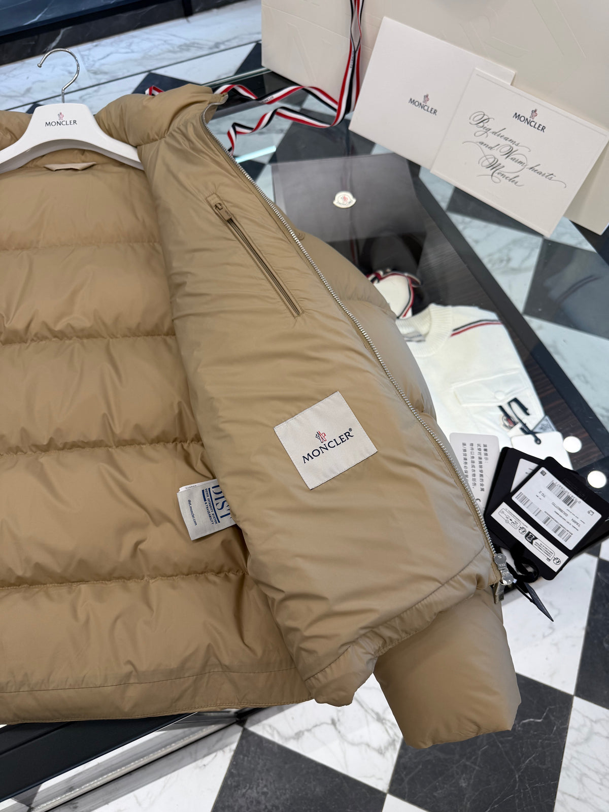 Tarn down jacket