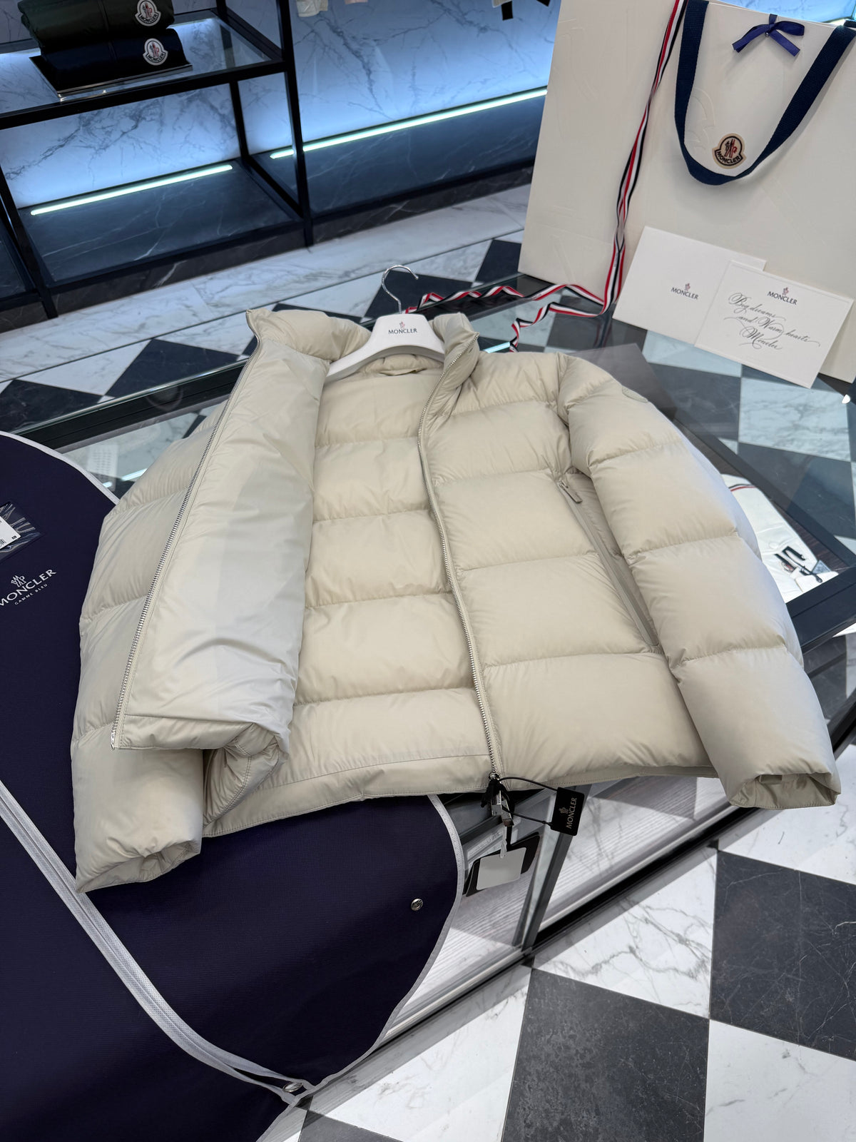 Tarn down jacket
