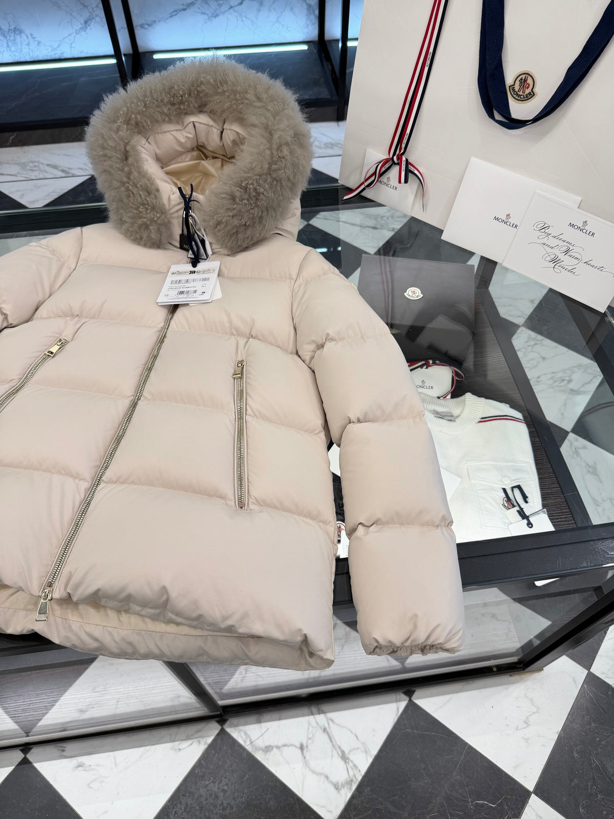 Laichefur cropped down jacket