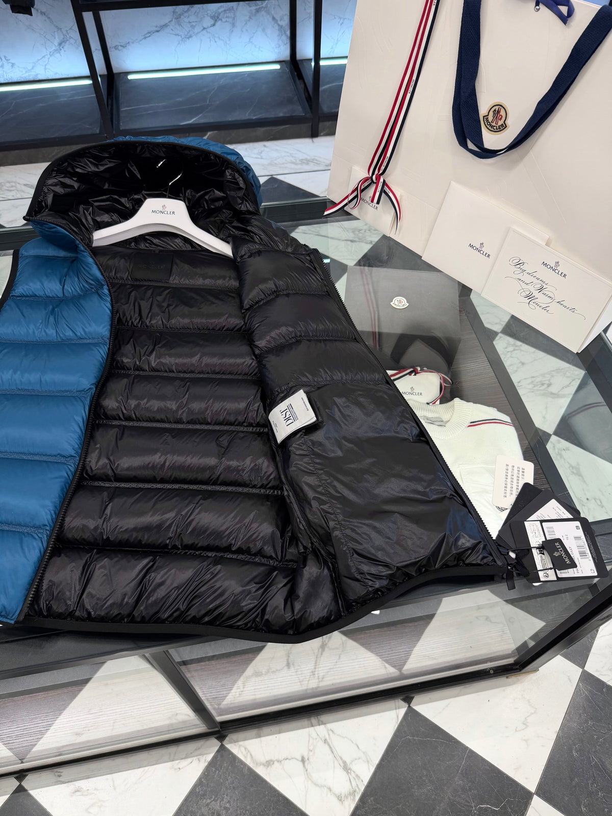 Panestrel down vest