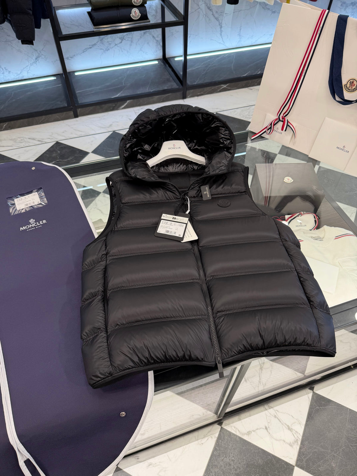 Panestrel down vest