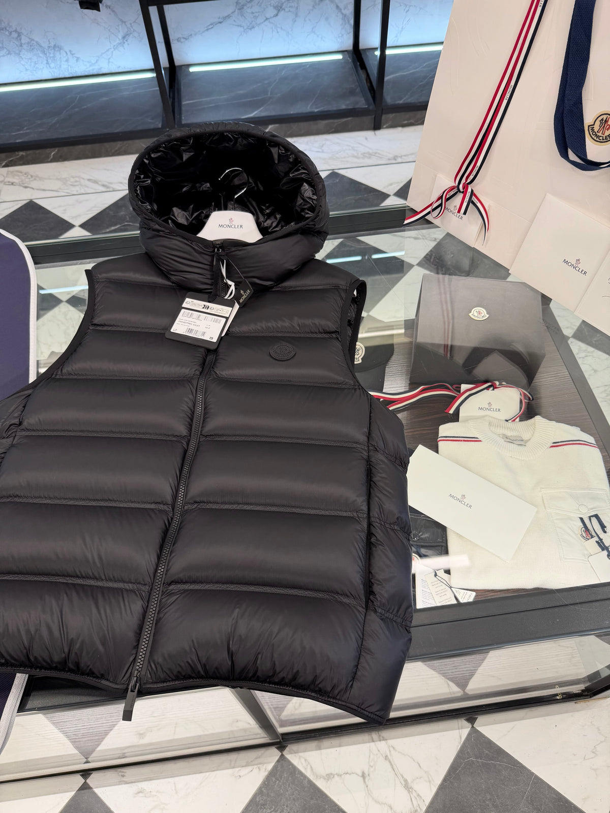Panestrel down vest