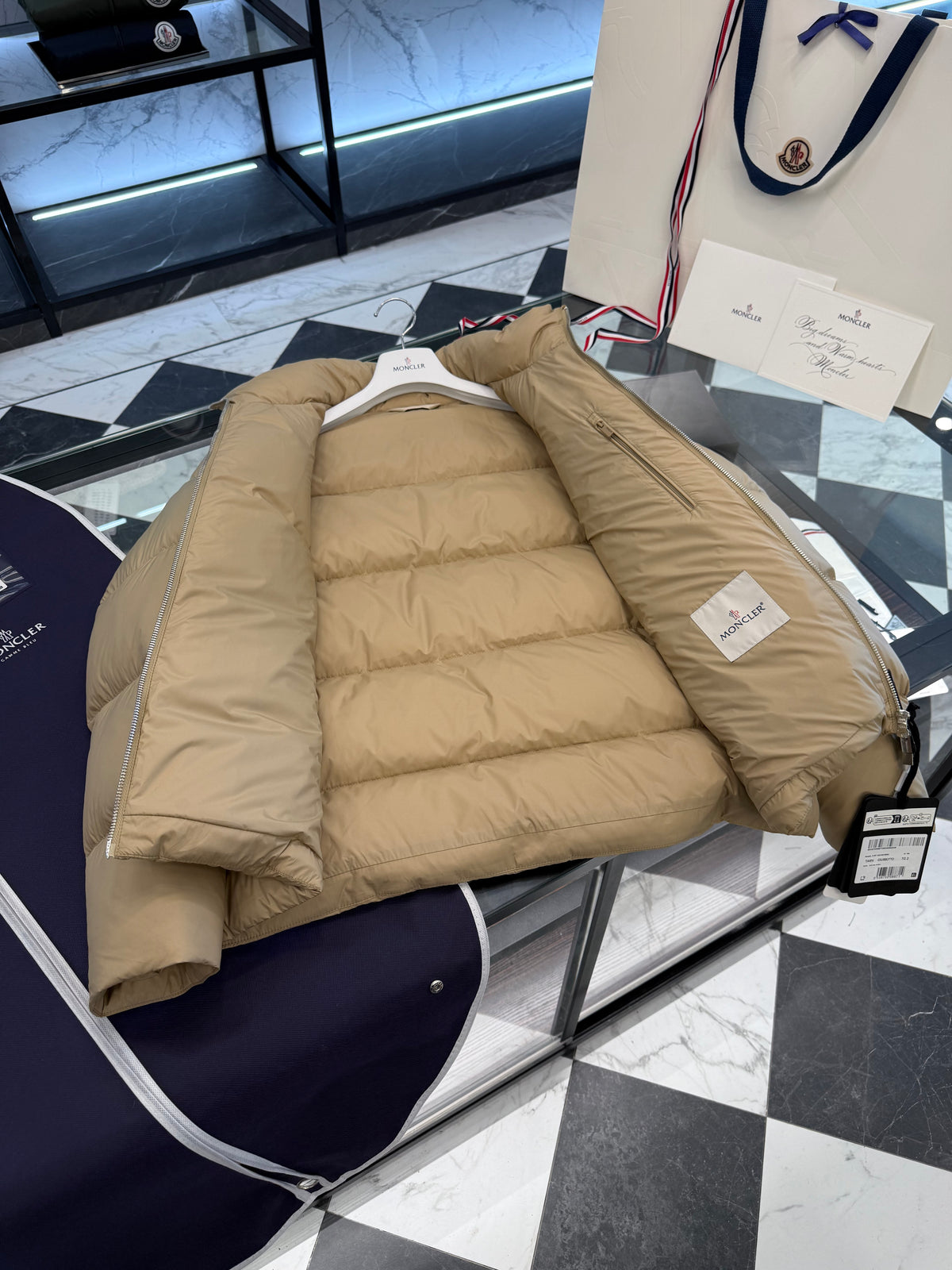Tarn down jacket