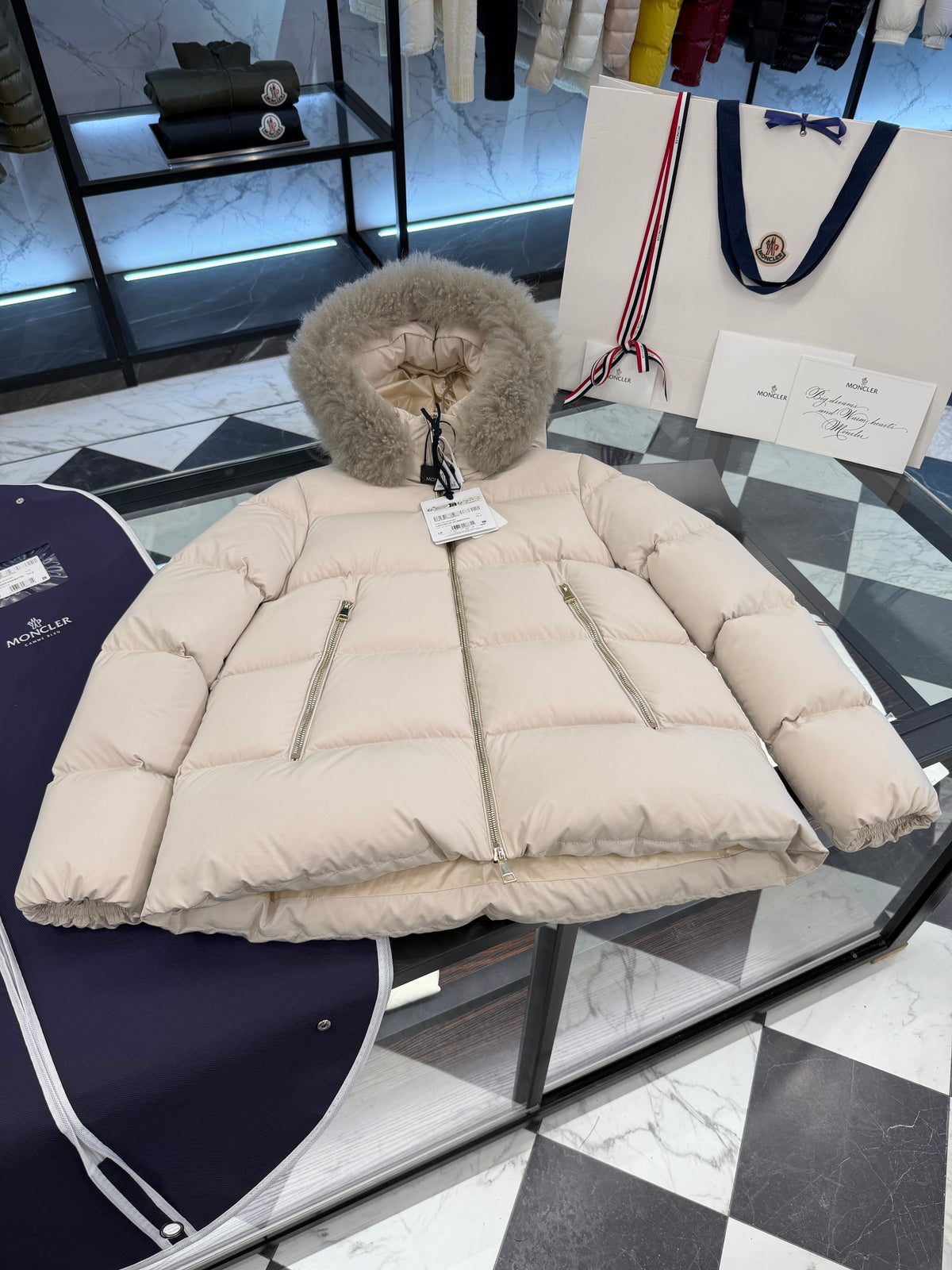 Laichefur cropped down jacket