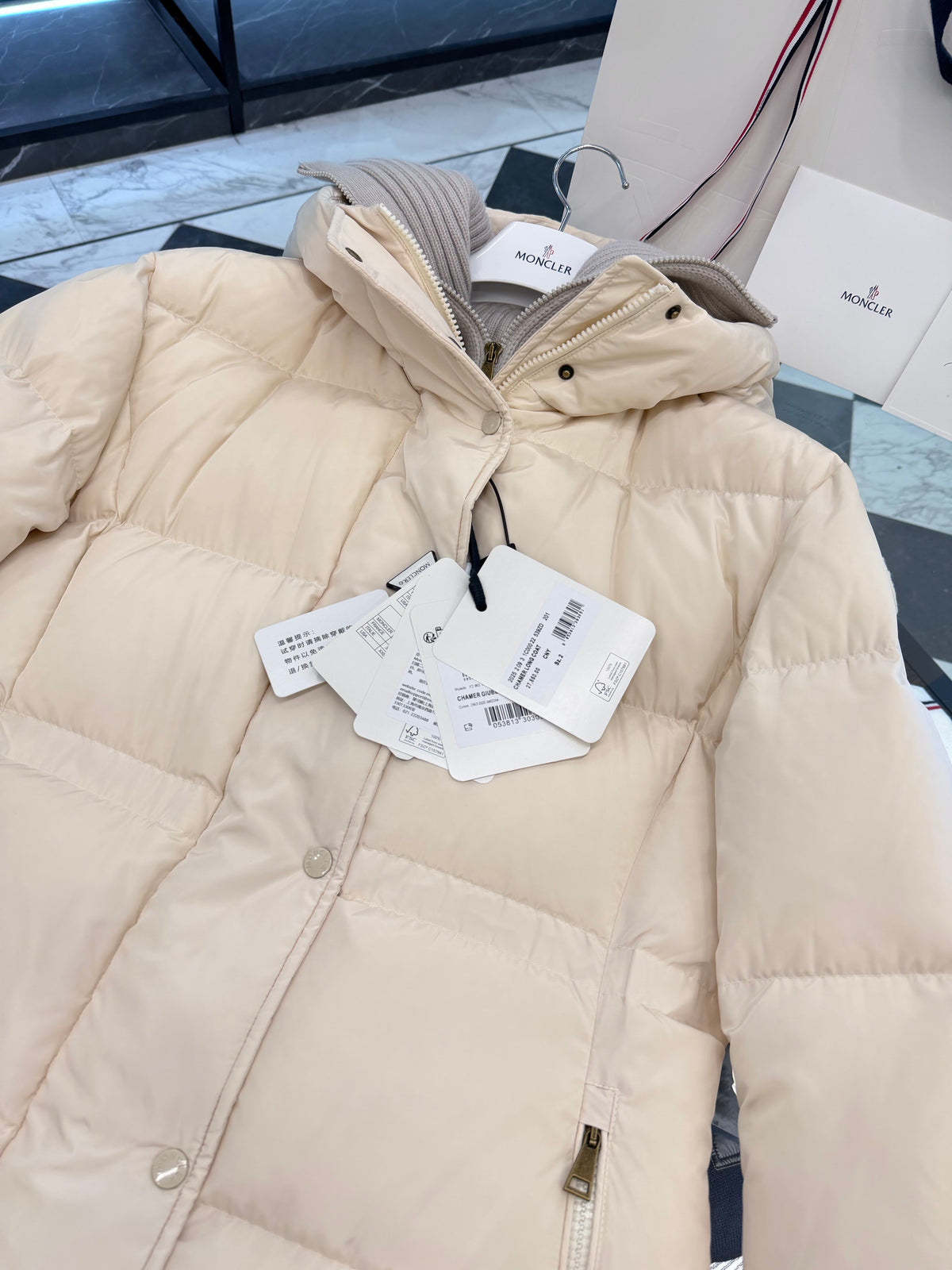 Chamer down jacket