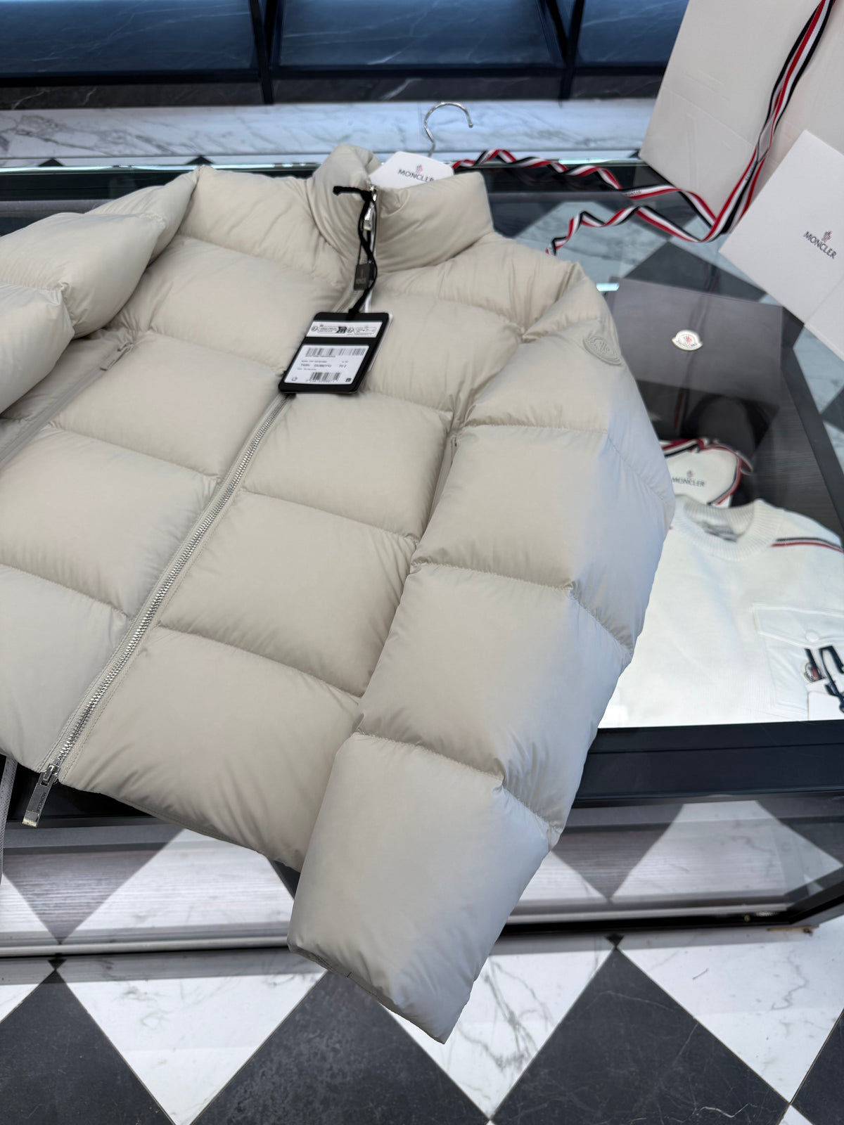 Tarn down jacket