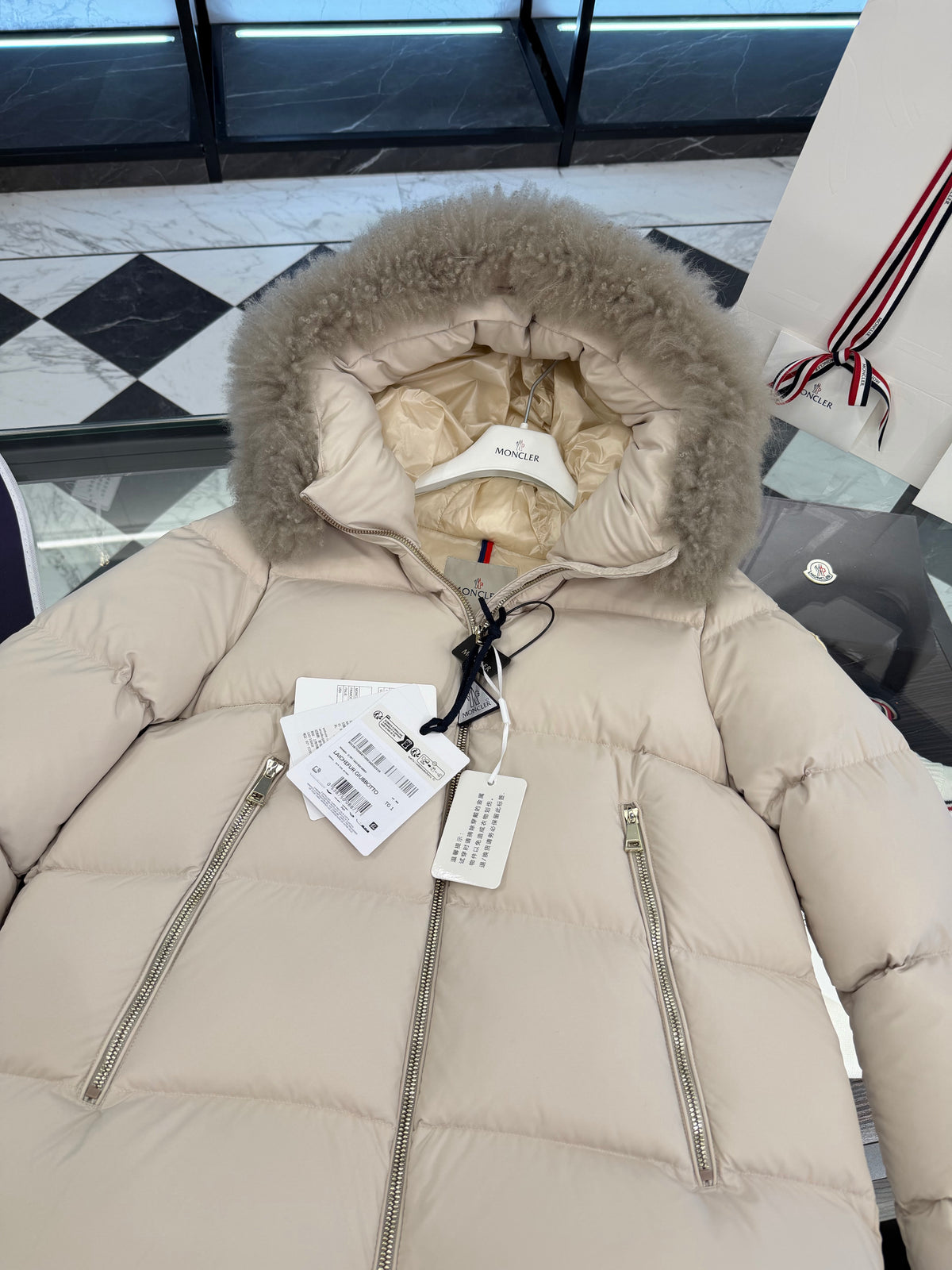 Laichefur cropped down jacket