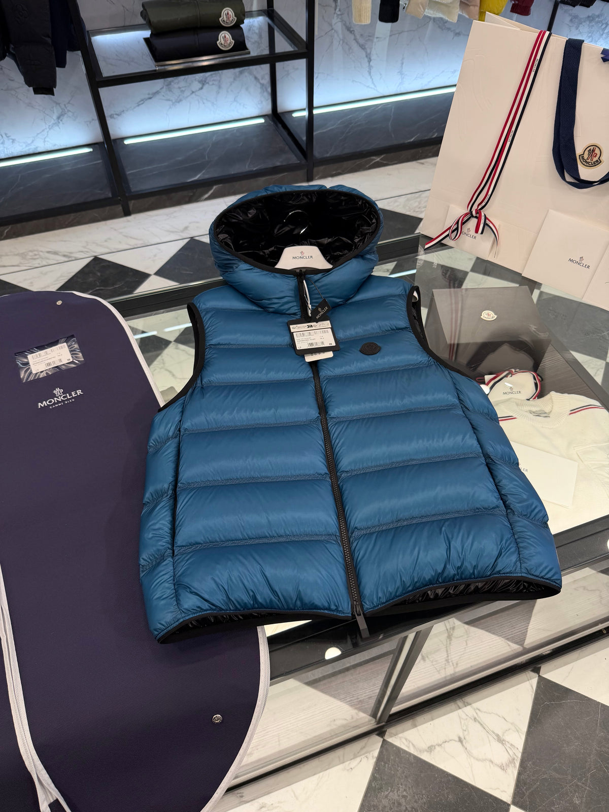 Panestrel down vest