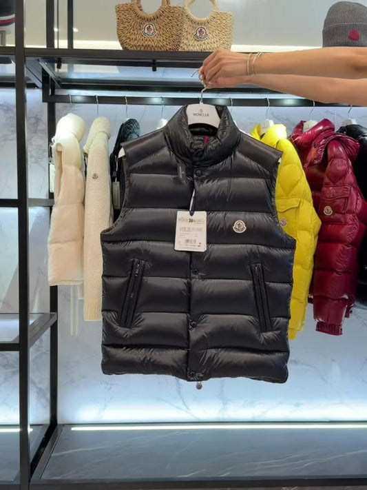 Tibb down vest